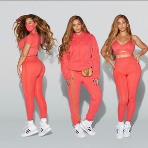 IVY PARK CORAL DRIP HOODIE